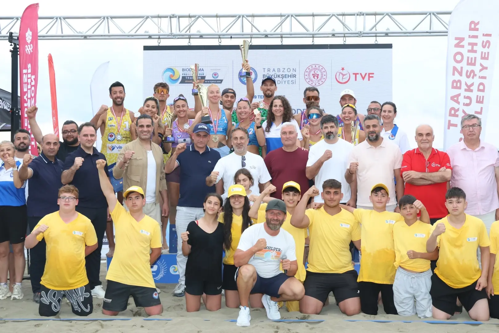 Trabzon’da Plaj Voleybolu Heyecanı Finalle Taçlandı