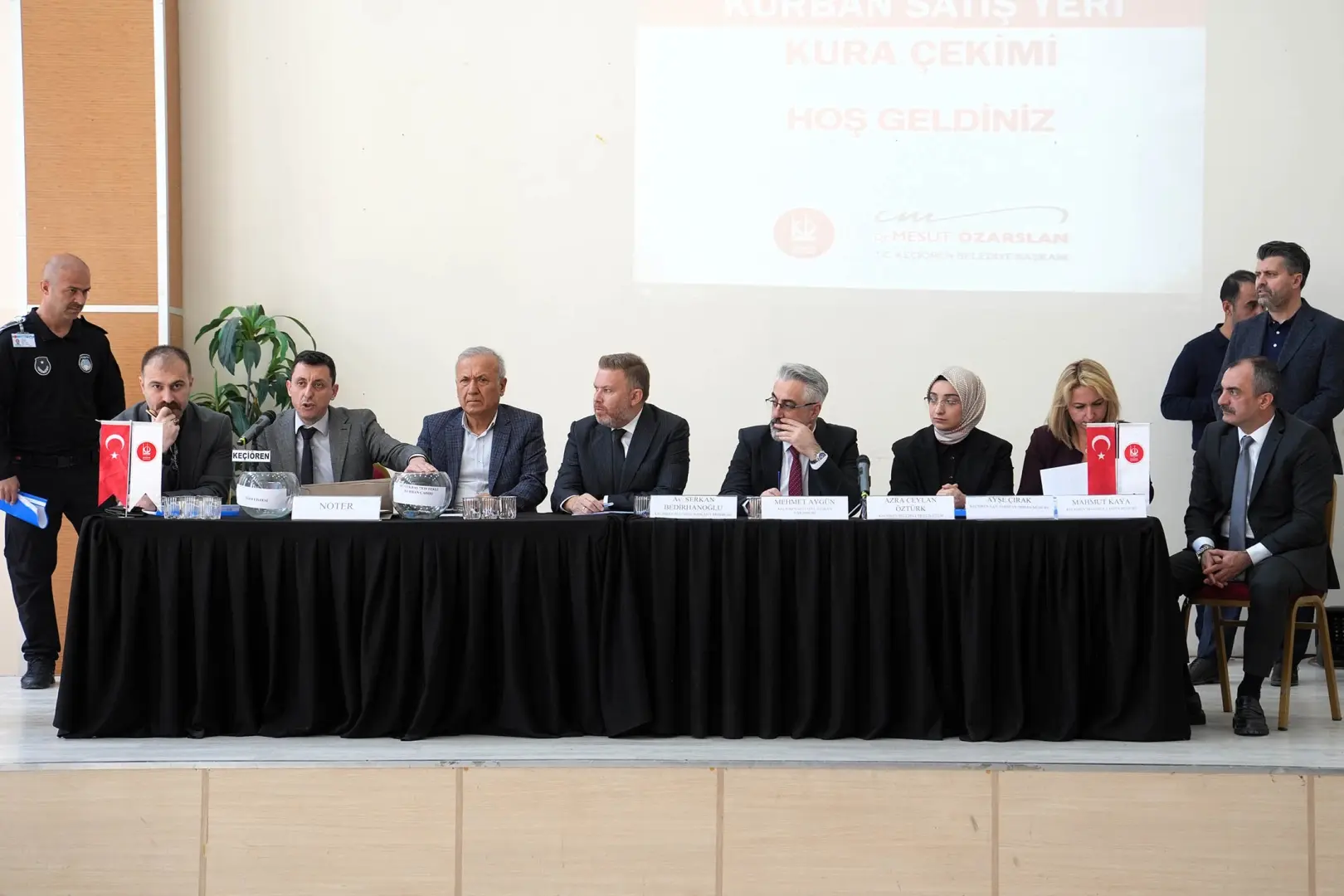 Keçiören Belediyesi Kurban Pazarı yerleri noter huzurunda kurayla belirlendi