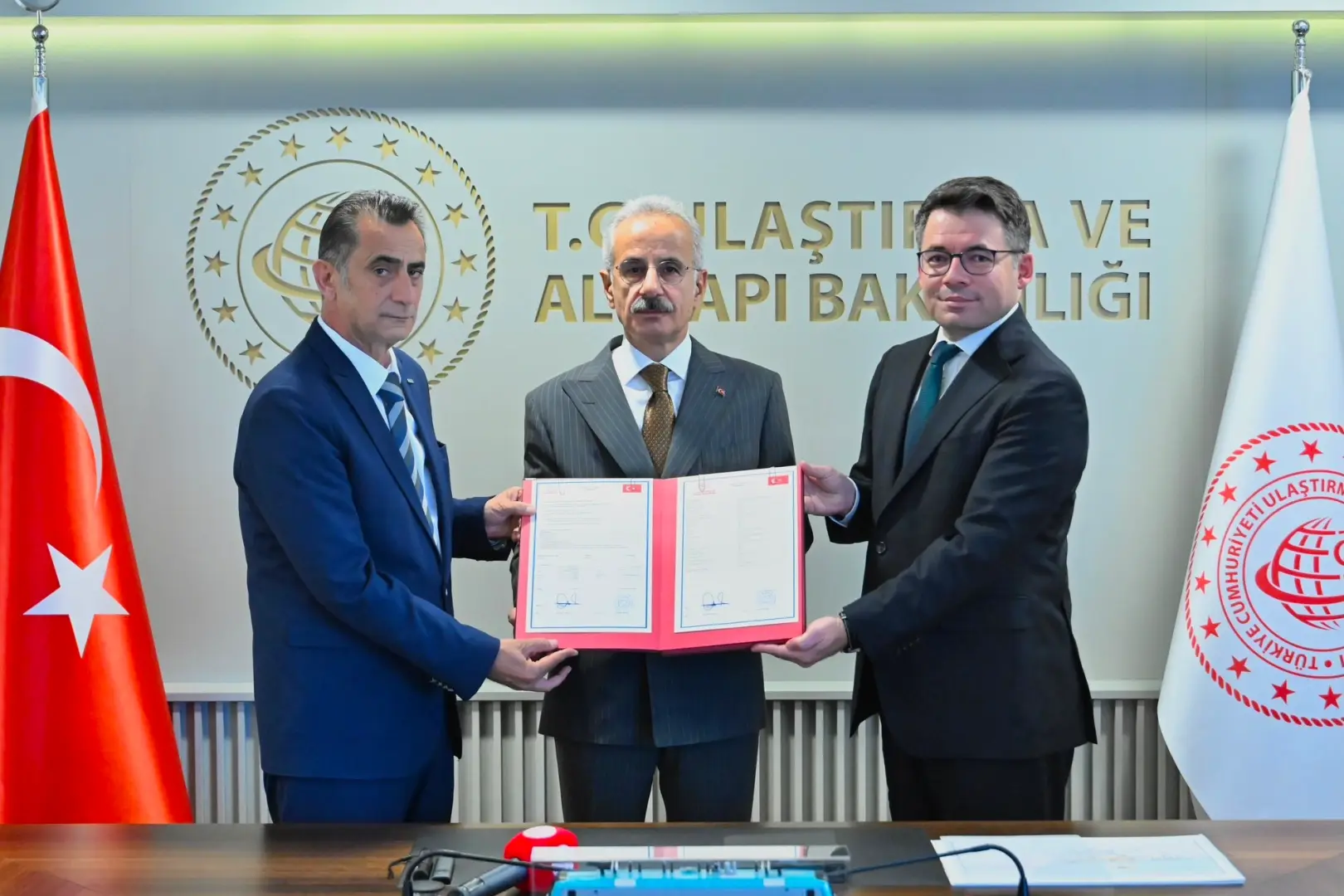 Yerli E5000 Lokomotife Avrupa Vizesi