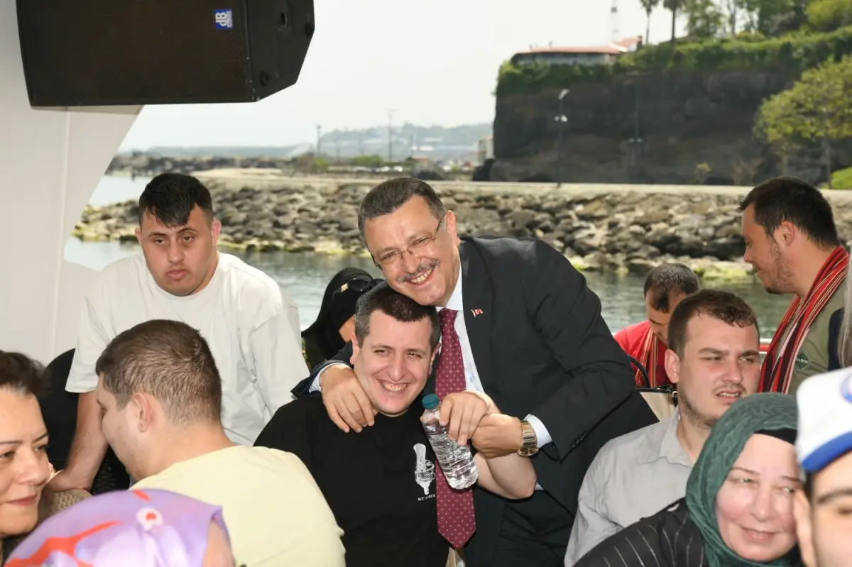 Büyükşehir’in Trabzon’daki Engelsiz Şenliği Coşku Yarattı
