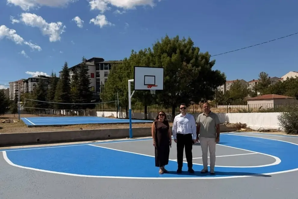 Keşan’daki Meslek Lisesine Yeni Basketbol ve Voleybol Sahaları
