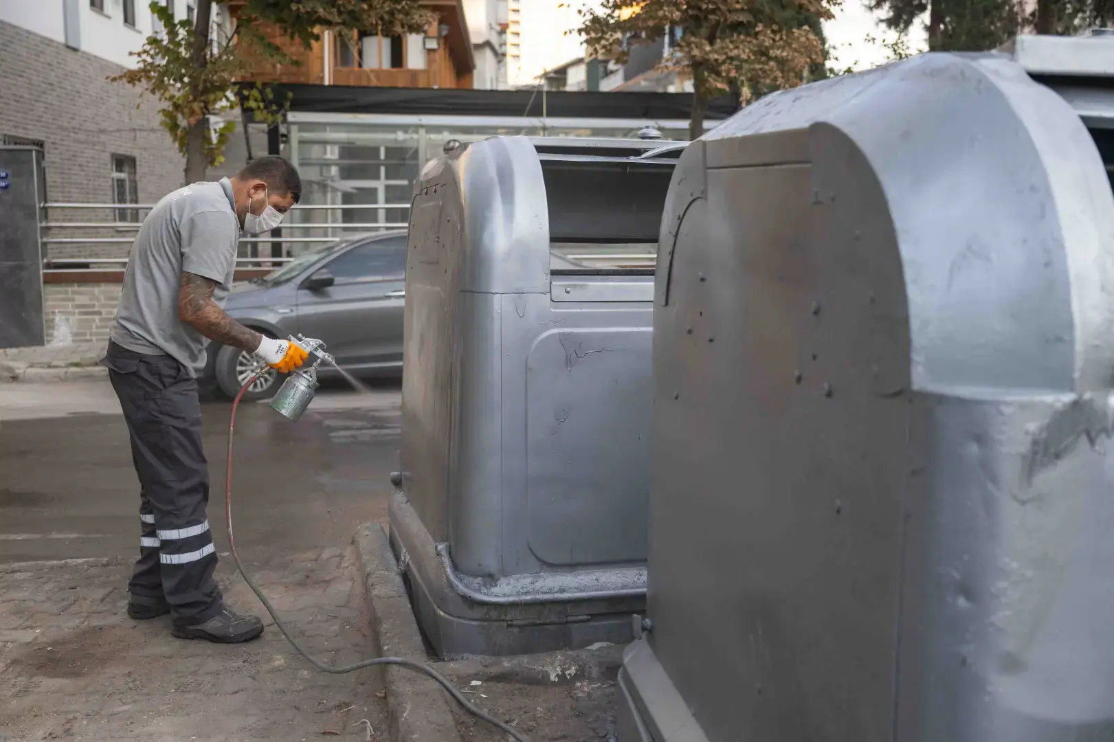 Bornova’da Mahalle Temizliği Seferberliği Sürüyor