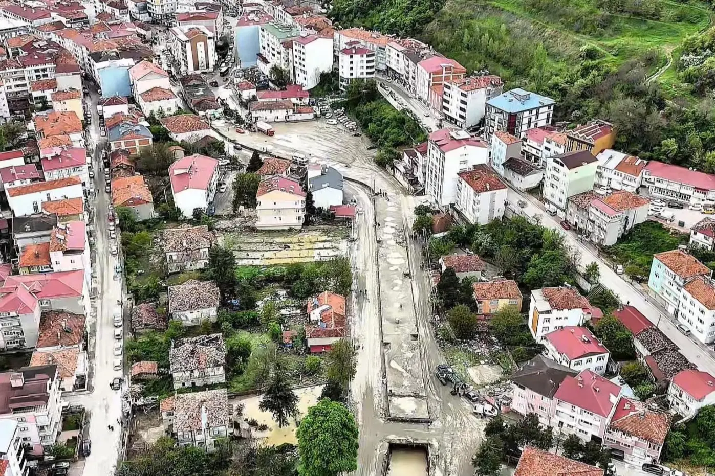 Samsun Havza’da Sel: Dereler Taştı, 80 Milyon TL Acil Destek Gönderildi